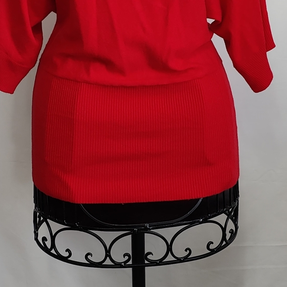 Cable & Gauge Women's Top - Red - Size M - Picture 7 of 8